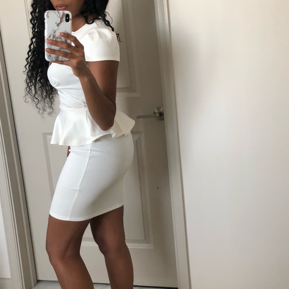 White peplum dress - Picture 2 of 2